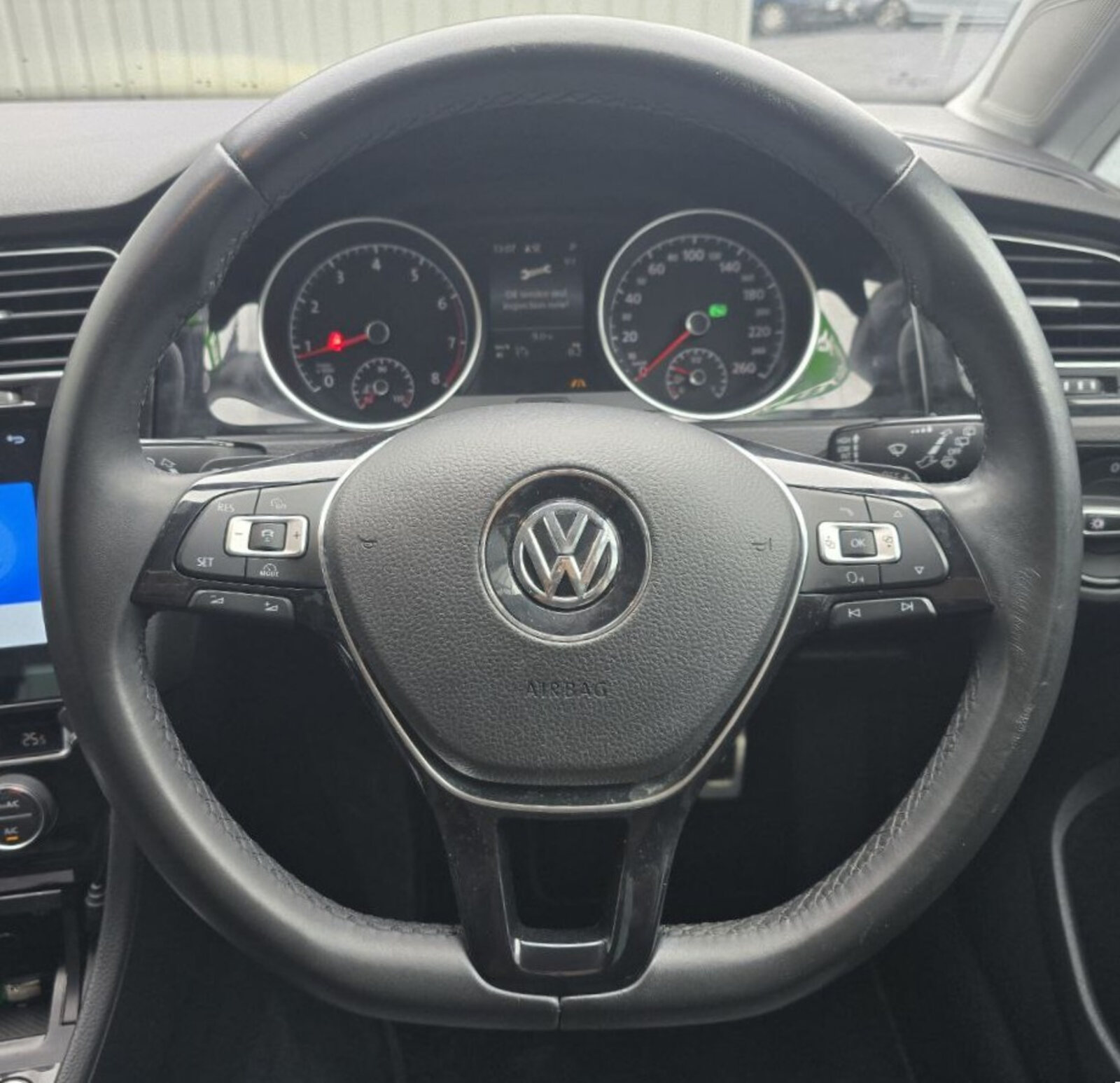 2016 Volkswagen Golf 1.2 Automatic TSI Trendline - Image 17