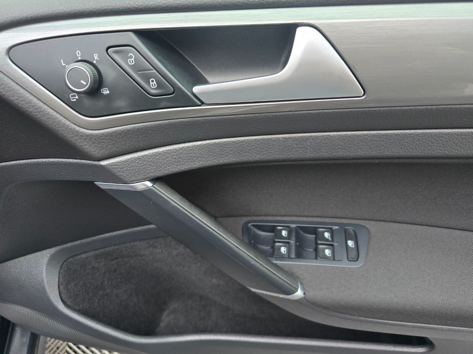 2016 Volkswagen Golf 1.2 Automatic TSI Trendline - Image 20
