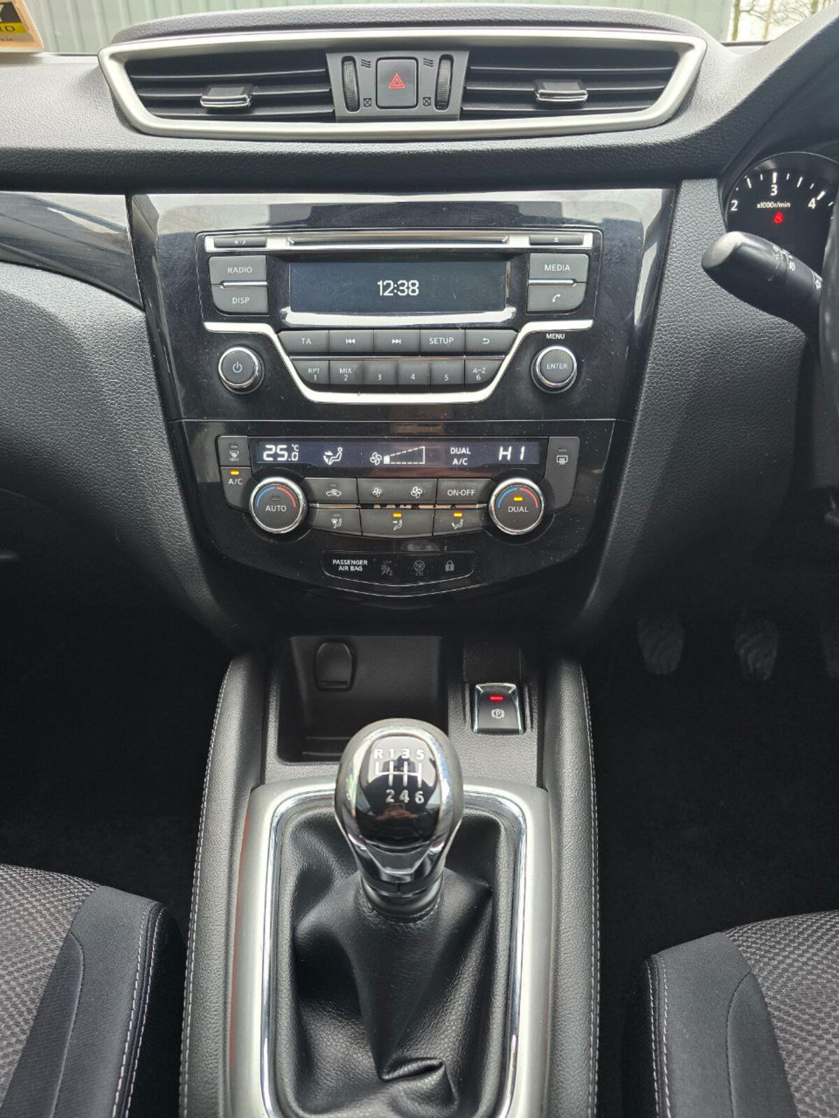 2015 Nissan Qashqai 1.5 DSL - Image 11