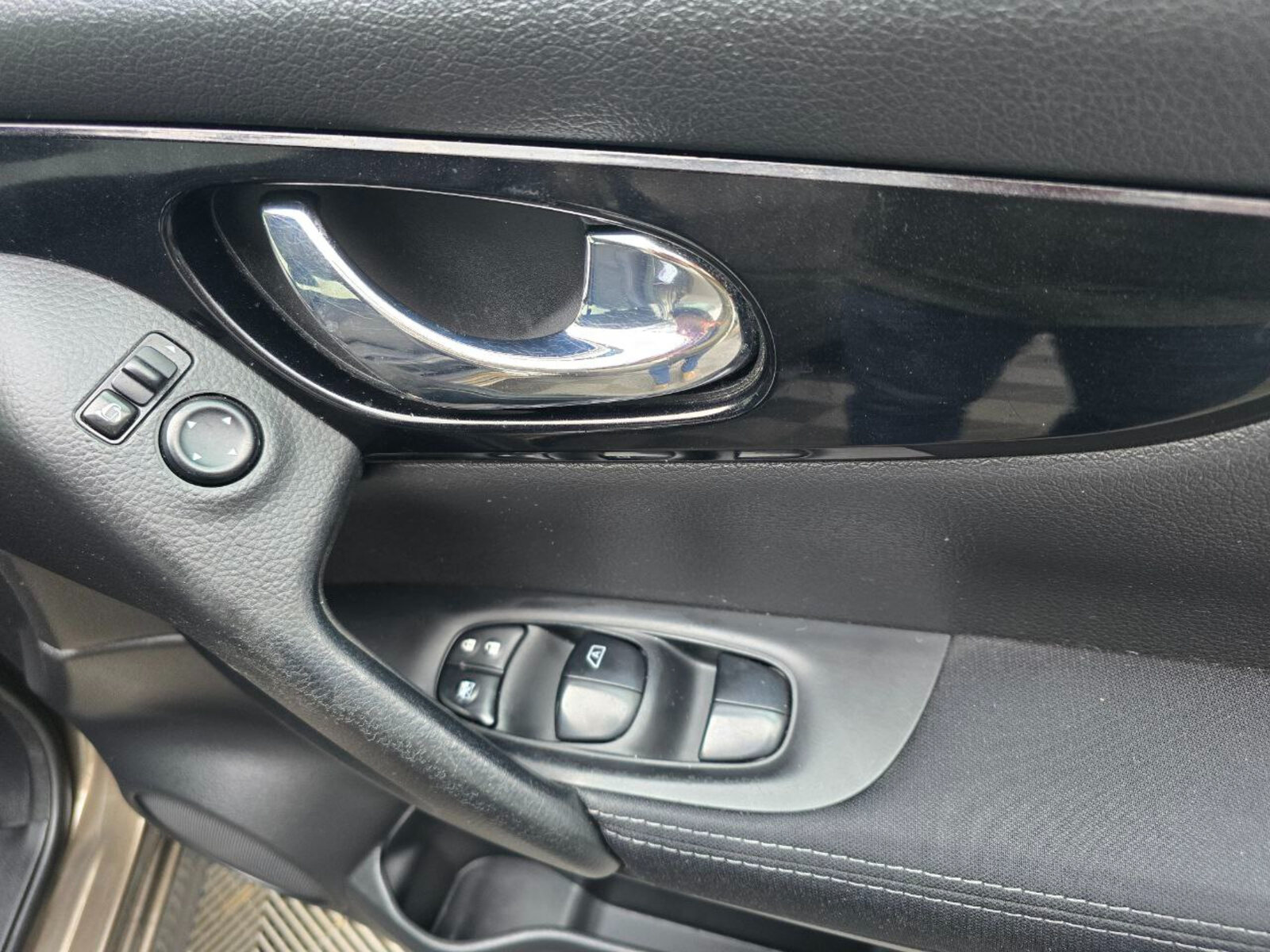 2015 Nissan Qashqai 1.5 DSL - Image 17