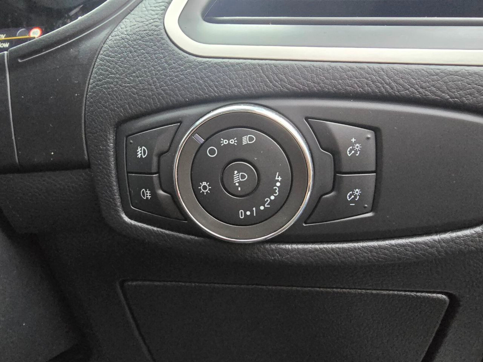 2017 Ford Galaxy 2.0TDCi Automatic 7 Seater - Image 18
