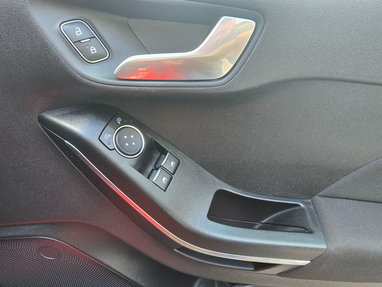 2018 Ford Fiesta 1.0 Petrol - Image 19