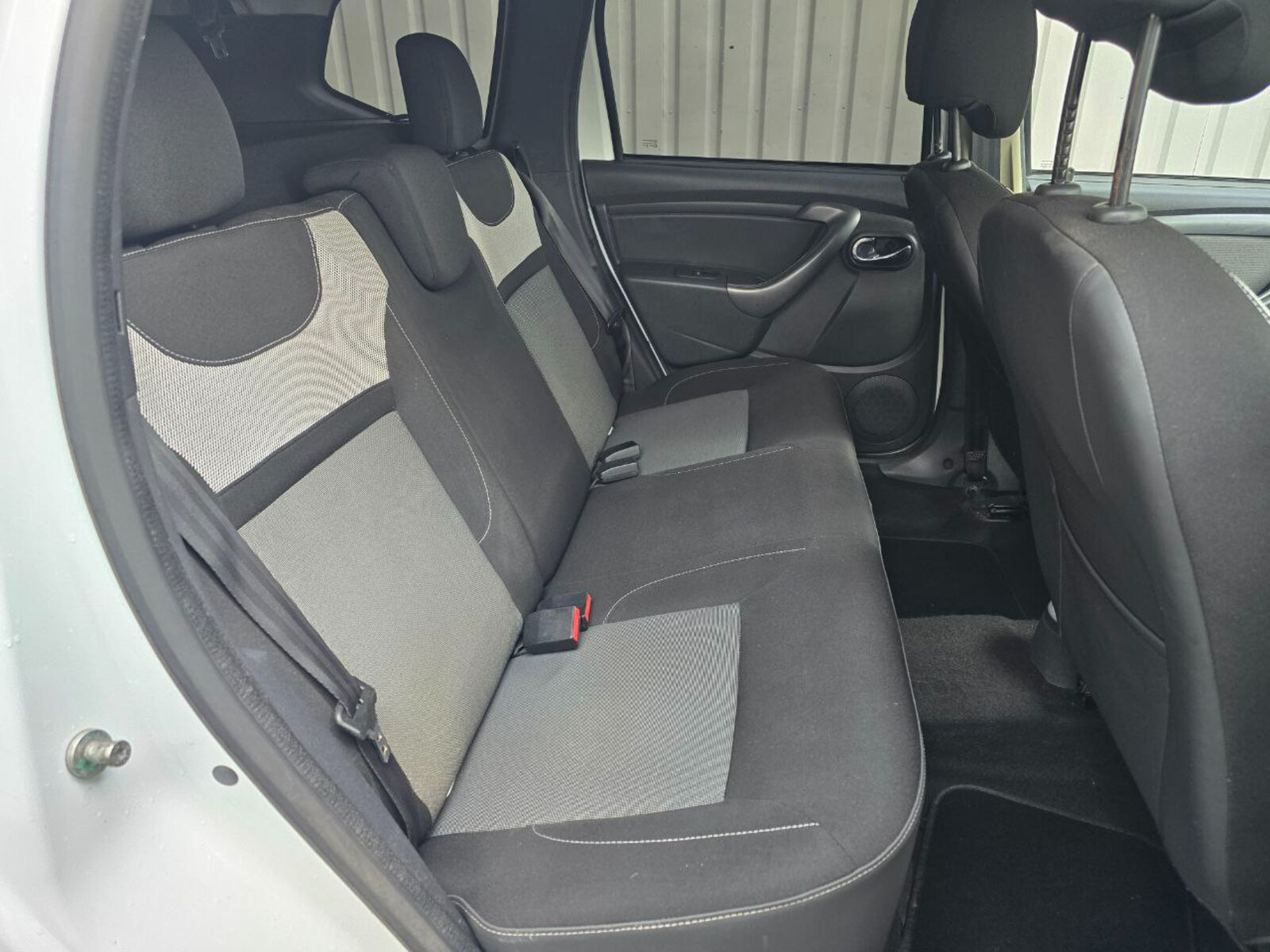 2017 Dacia Duster 1.5 dCi 110 PRESTIGE - Image 19