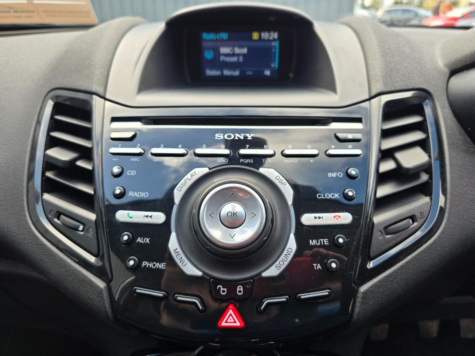 2015 Ford Fiesta Titanium 1.0 Petrol - Image 14