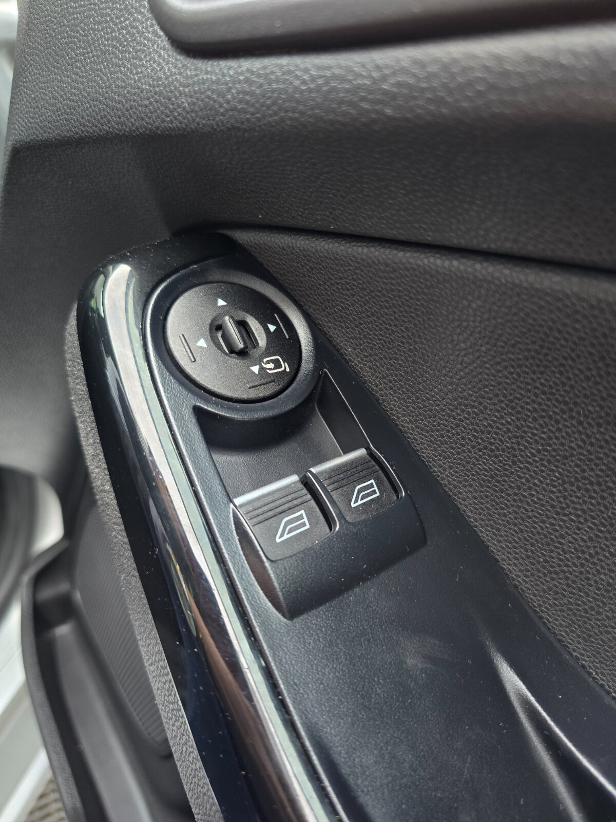 2015 Ford Fiesta Titanium 1.0 Petrol - Image 18
