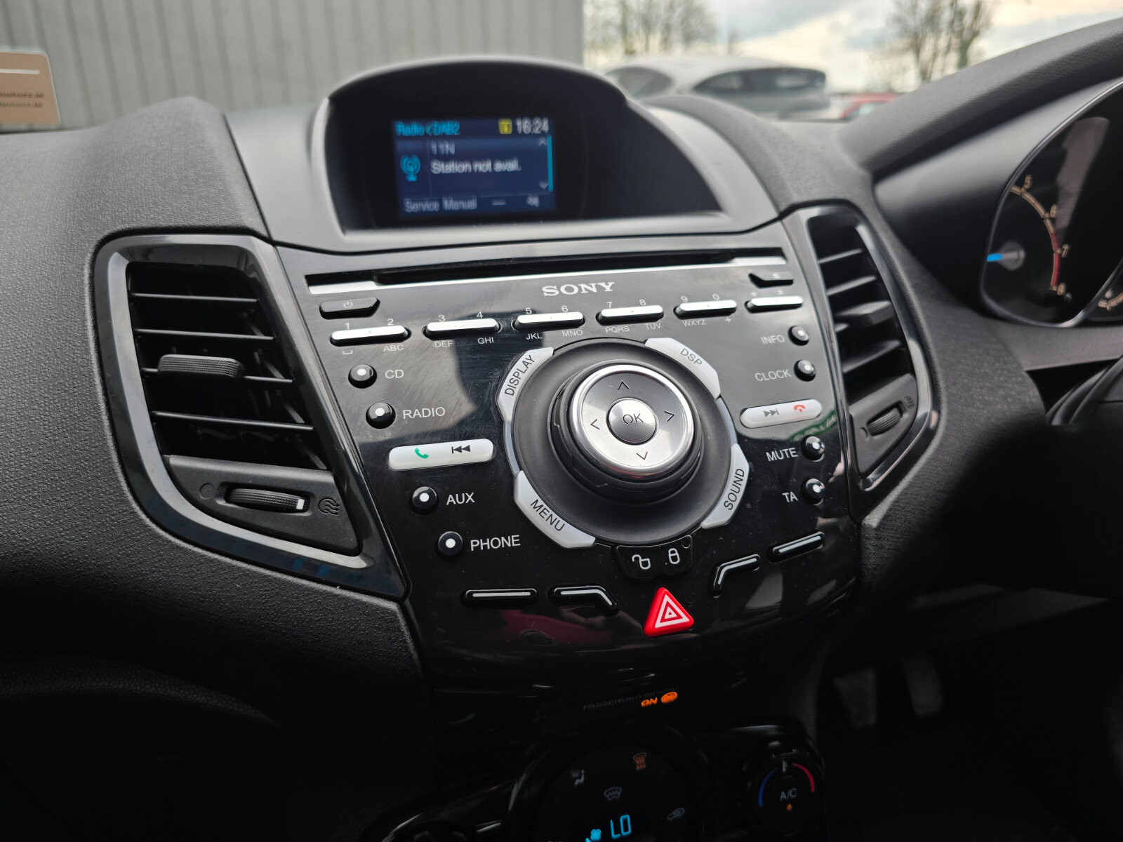 2015 Ford Fiesta Titanium 1.0 Petrol - Image 16