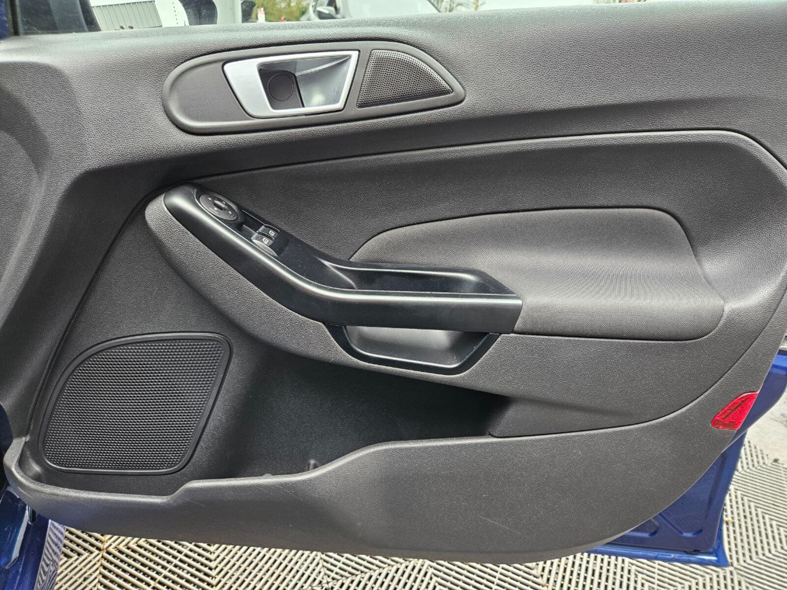 2017 Ford Fiesta ST-LINE 1.0 Petrol - Image 18