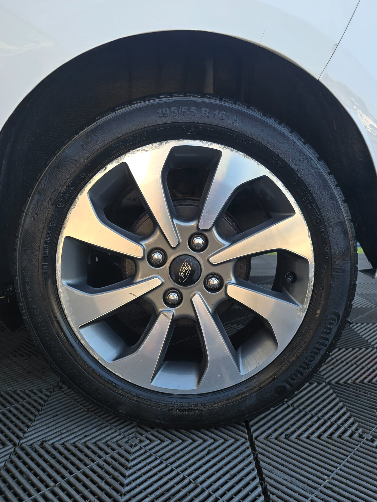 2017 Ford Fiesta 1.0 Petrol - Image 9