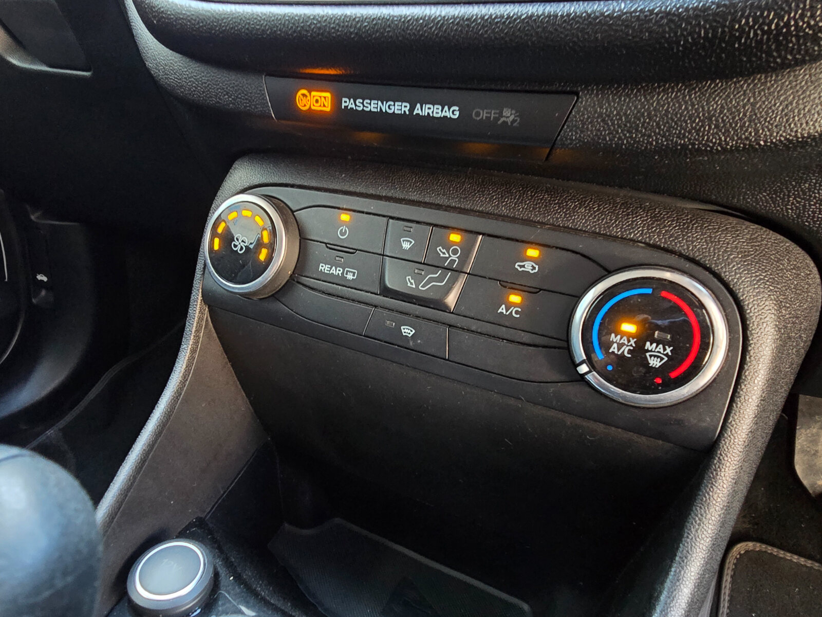 2017 Ford Fiesta 1.0 Petrol - Image 15