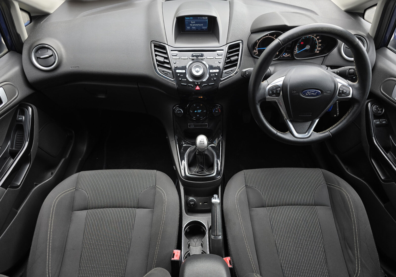 2015 Ford Fiesta Titanium 1.0 Petrol - Image 10