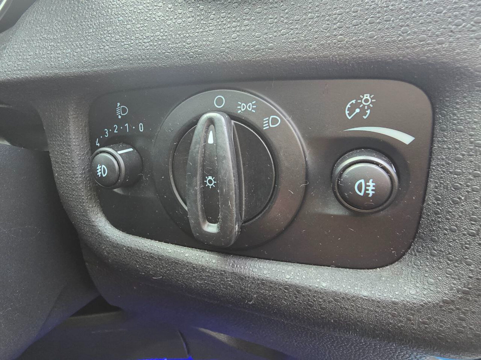 2015  Ford Fiesta 1.0 Petrol Zetec-S - Image 20
