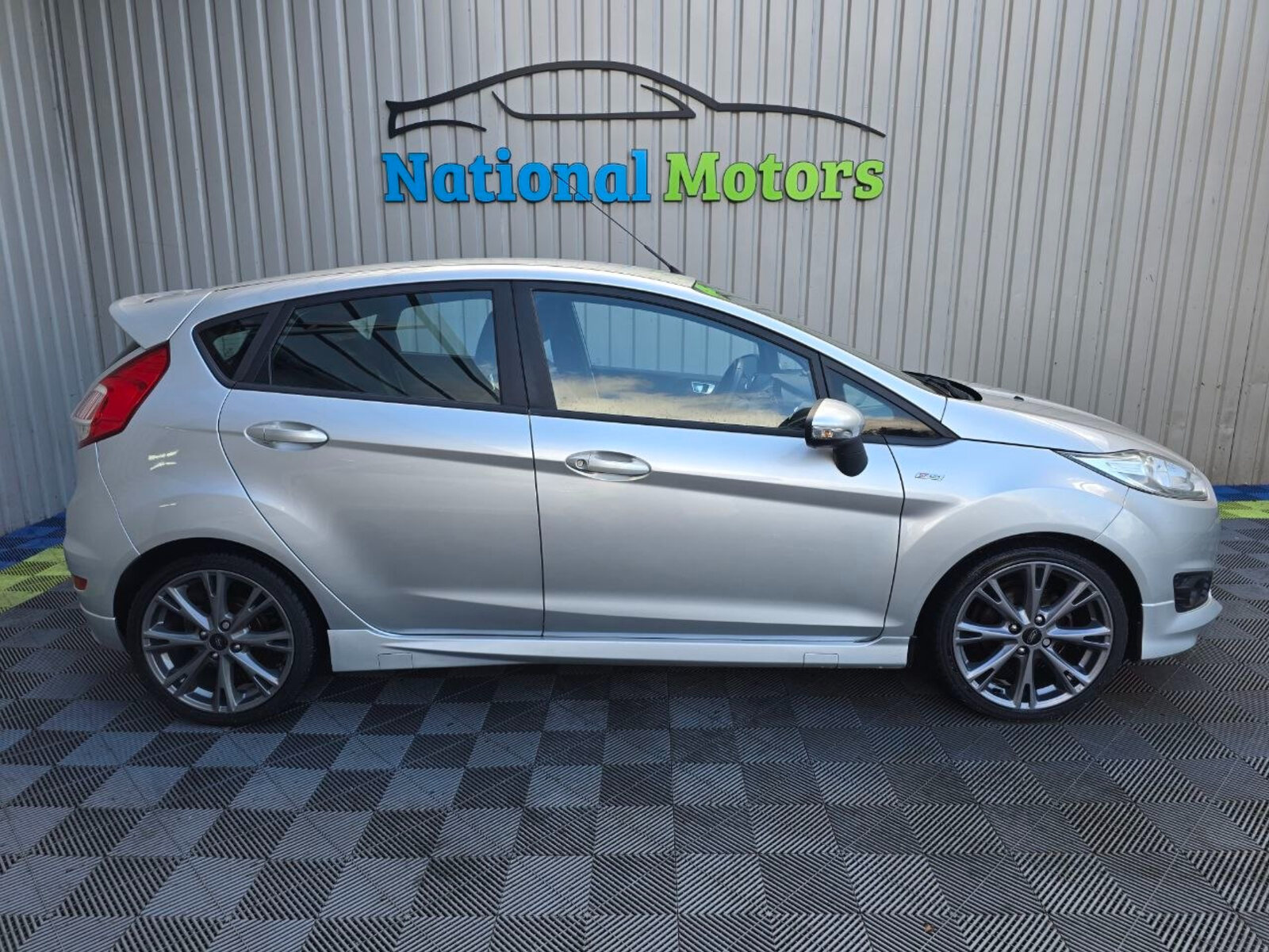 2017 Ford Fiesta ST-LINE 1.0 Petrol - Image 2