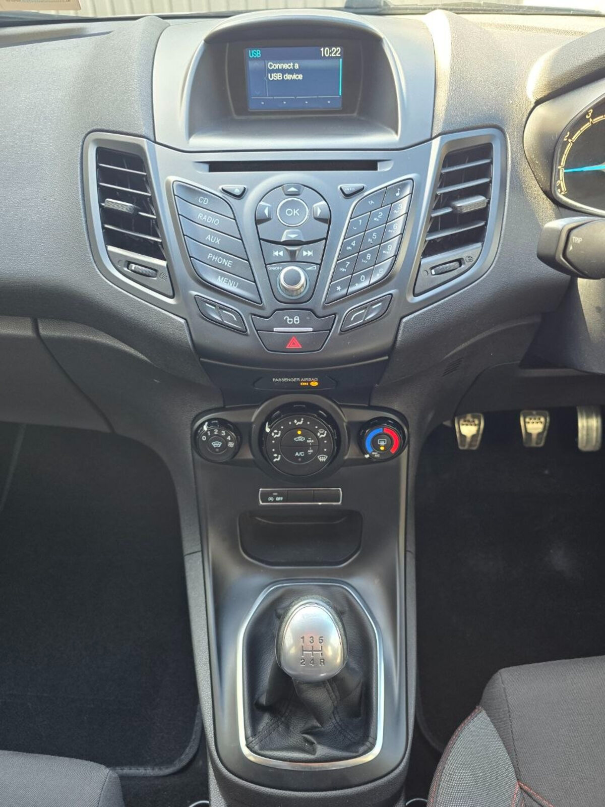 2017 Ford Fiesta ST-LINE 1.0 Petrol - Image 13