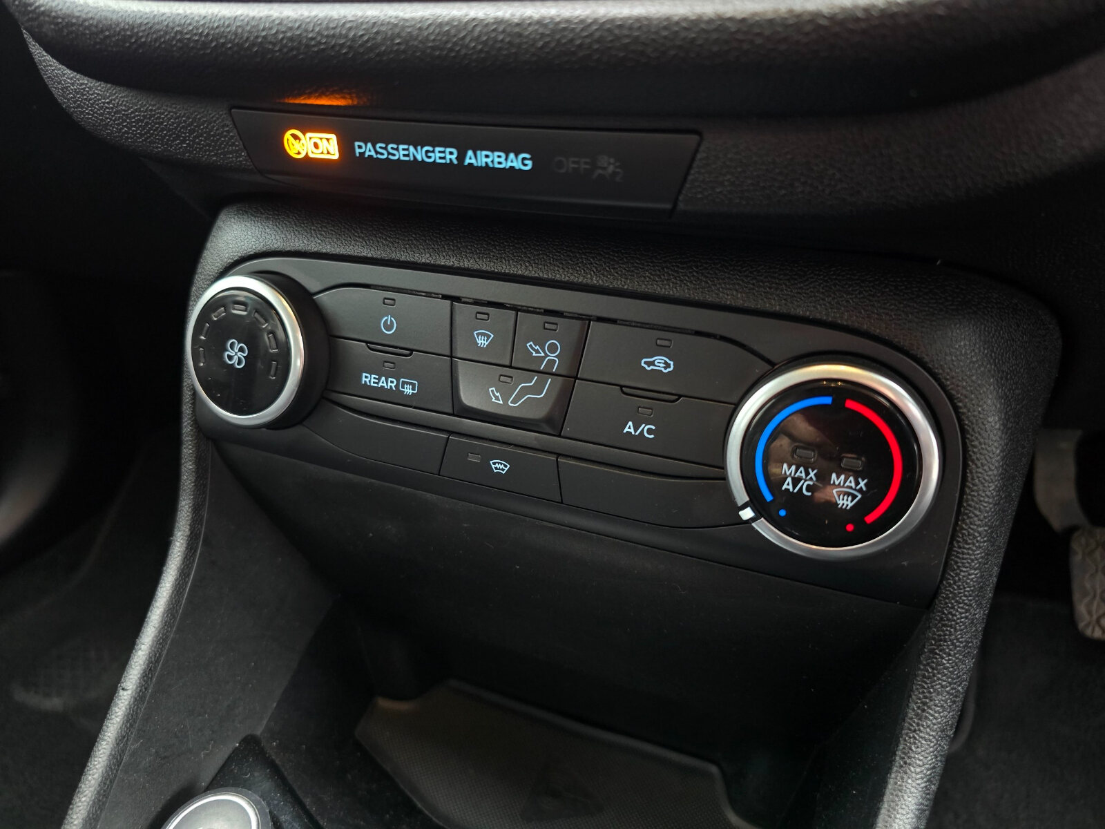 2018 Ford Fiesta 1.1 Petrol - Image 15