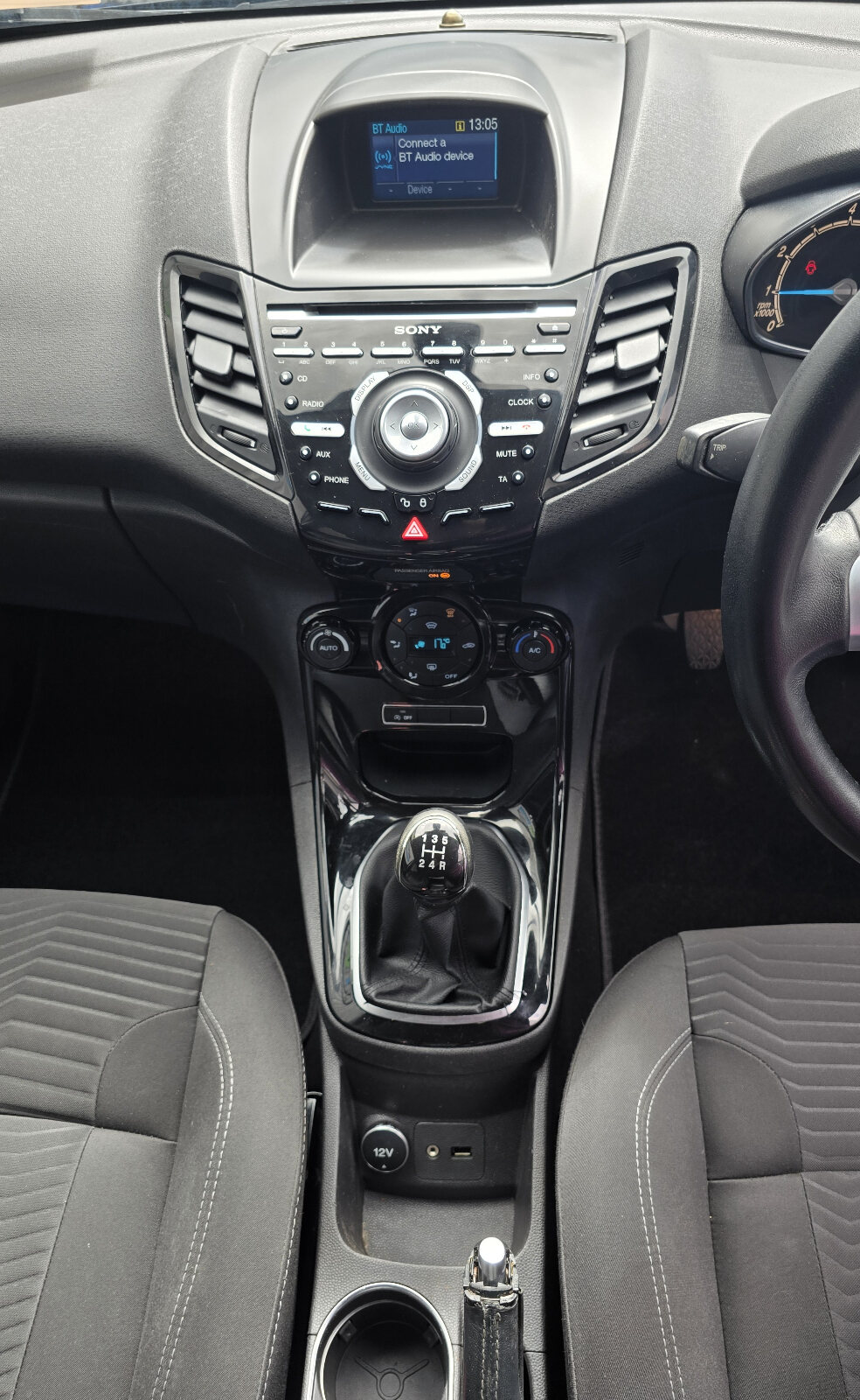 2014 Ford Fiesta Titanium 1.0 Petrol - Image 13