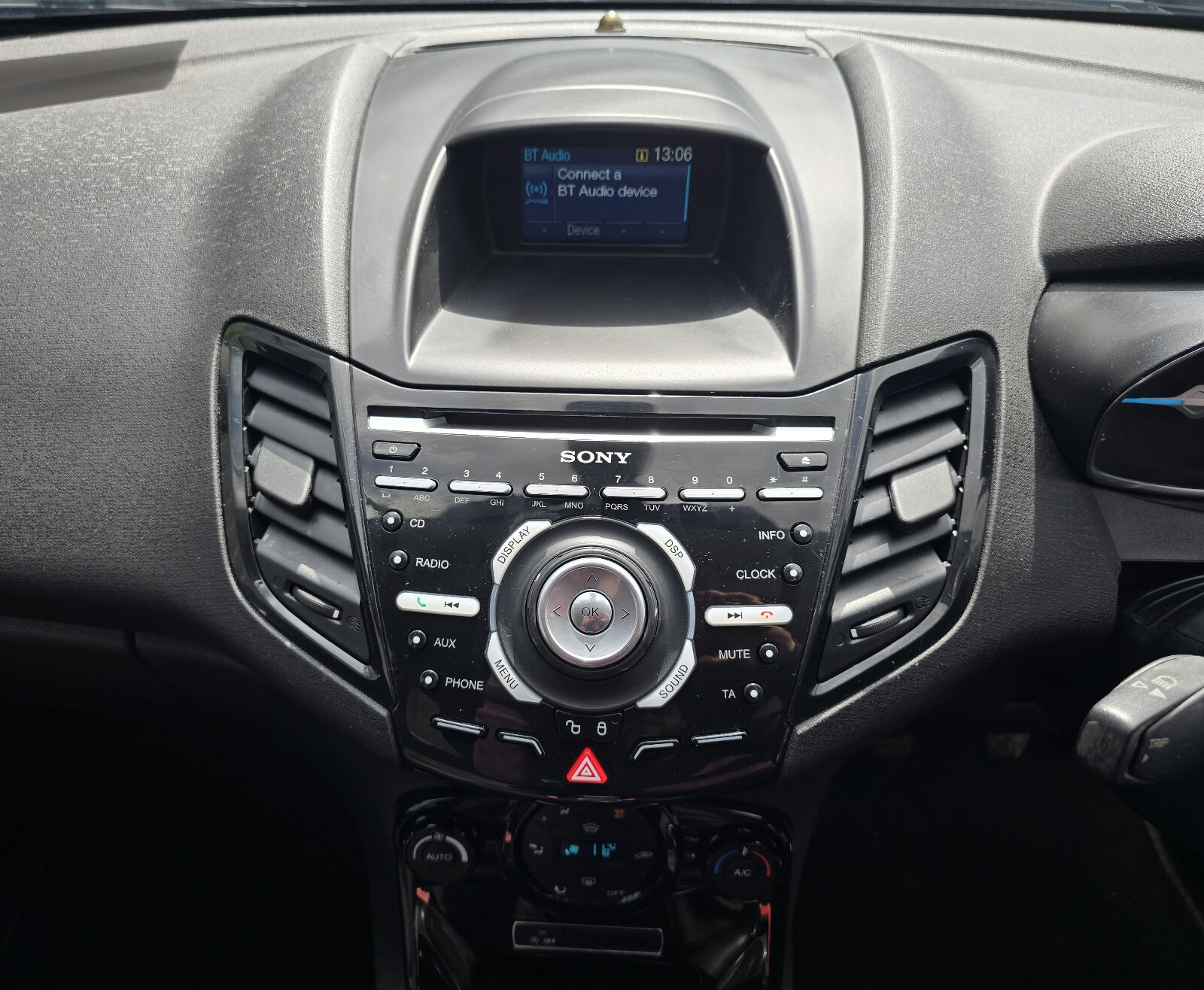2014 Ford Fiesta Titanium 1.0 Petrol - Image 14