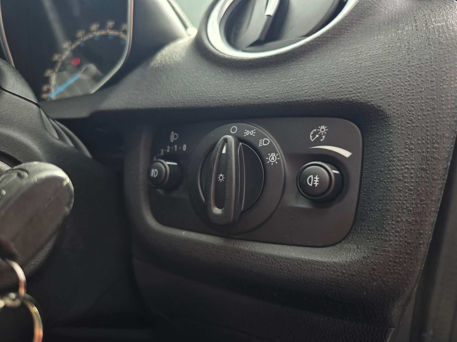2014 Ford Fiesta Titanium 1.0 Petrol - Image 15