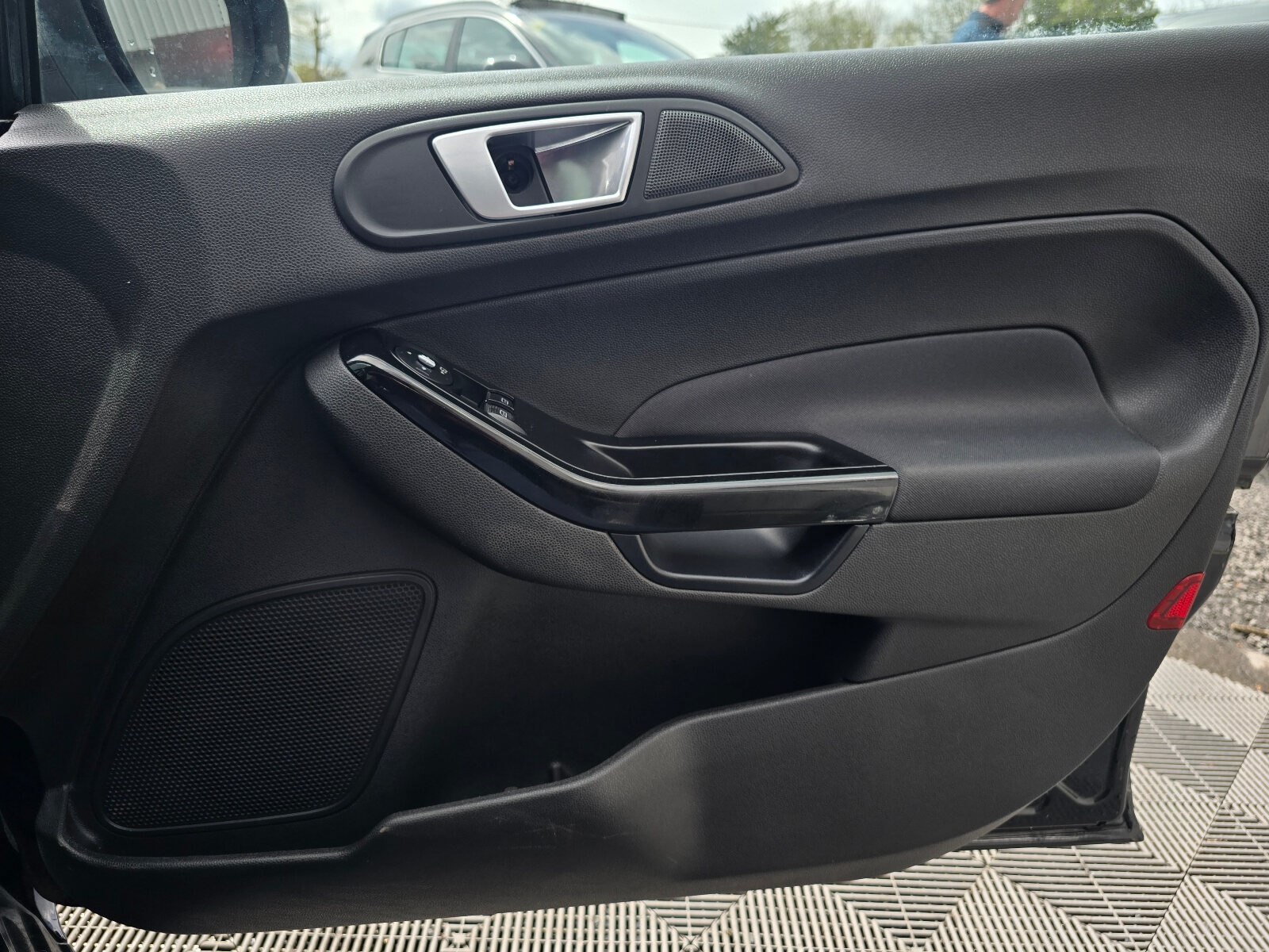 2014 Ford Fiesta Titanium 1.0 Petrol - Image 16