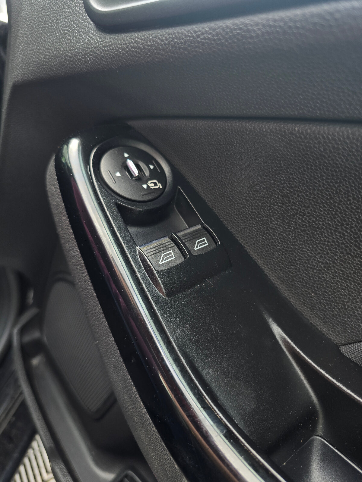 2014 Ford Fiesta Titanium 1.0 Petrol - Image 17