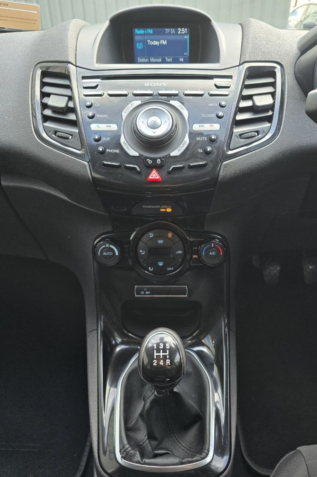 2015 Ford Fiesta Titanium 1.0 Petrol - Image 13
