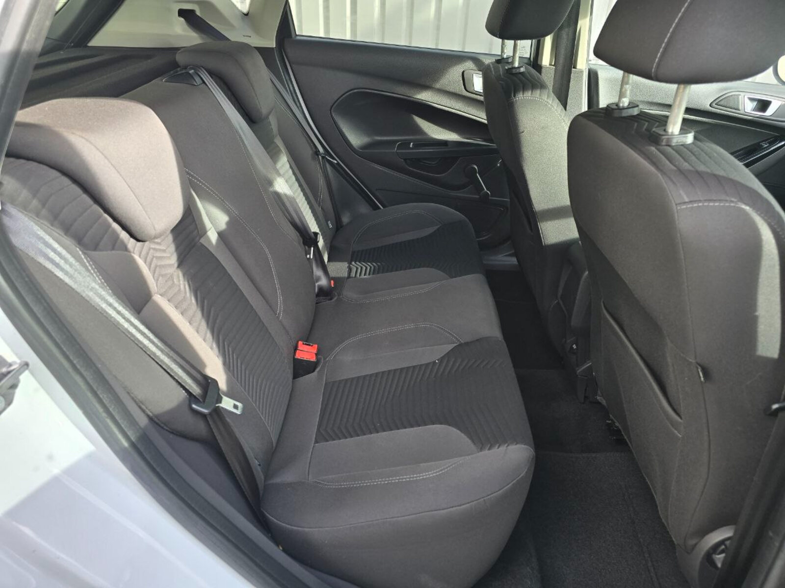 2015 Ford Fiesta Titanium 1.0 Petrol - Image 19