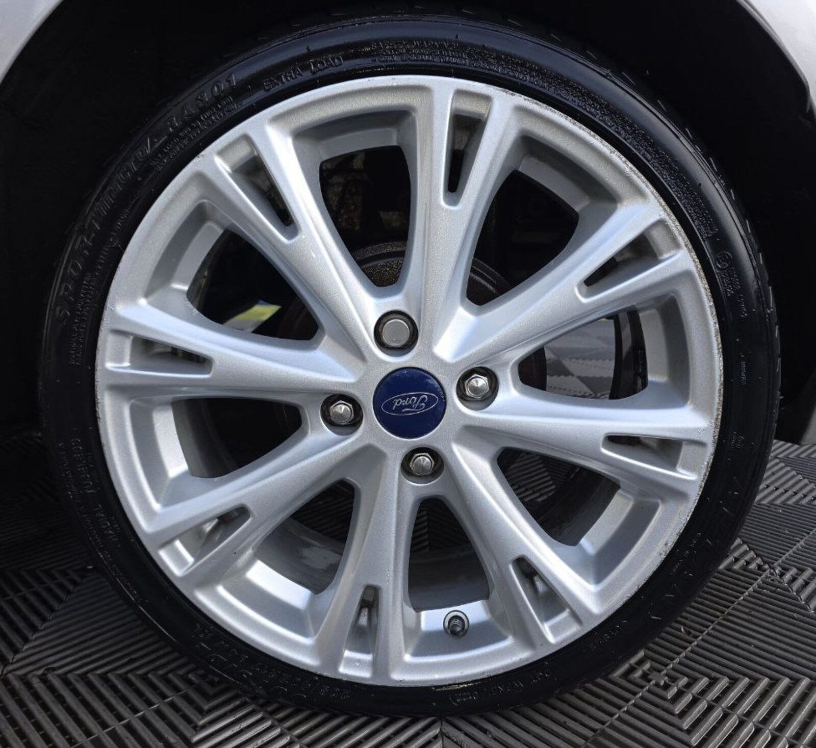 2015 Ford Fiesta Titanium 1.0 Petrol - Image 9