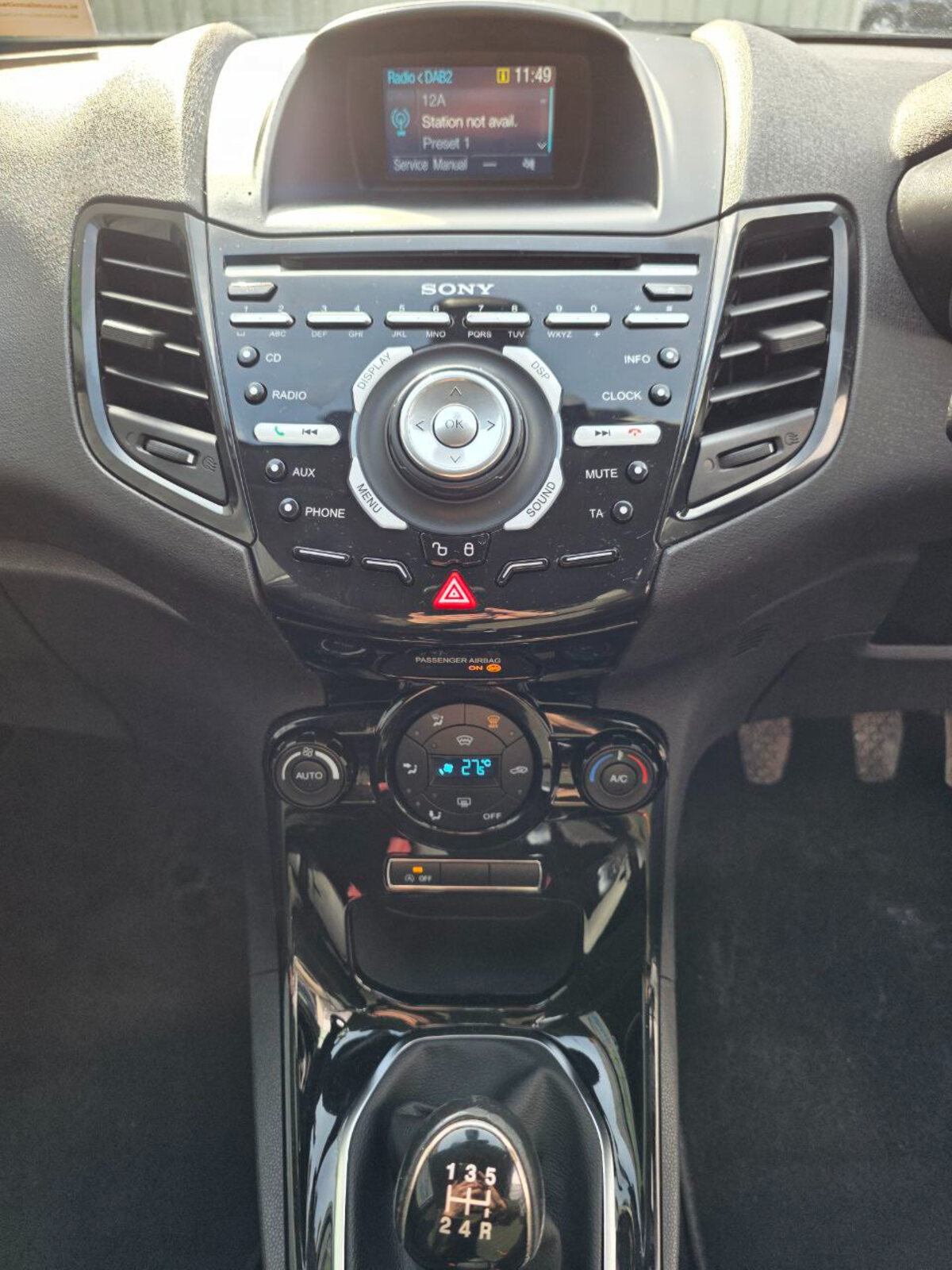 2015 Ford Fiesta Titanium 1.0 Petrol - Image 13