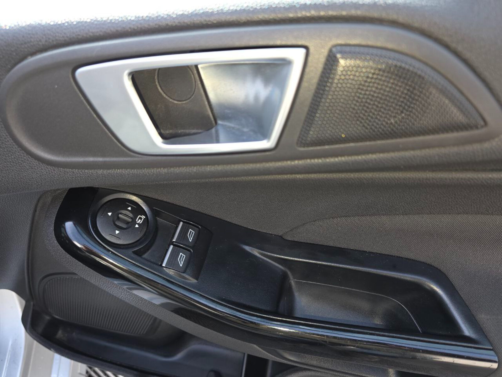 2015 Ford Fiesta Titanium 1.0 Petrol - Image 16