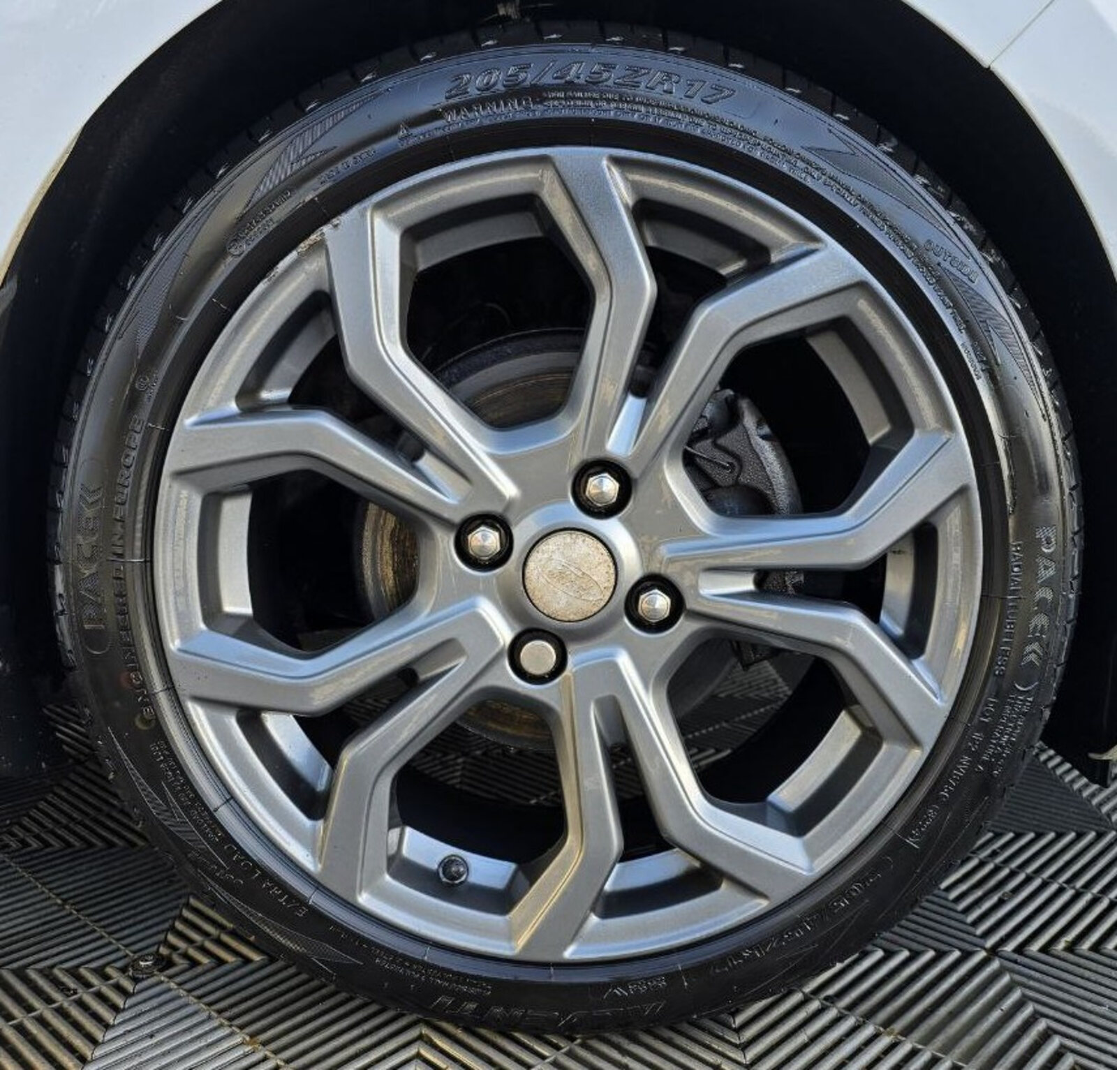 2018 Ford Fiesta ST-Line 1.0 Petrol - Image 9