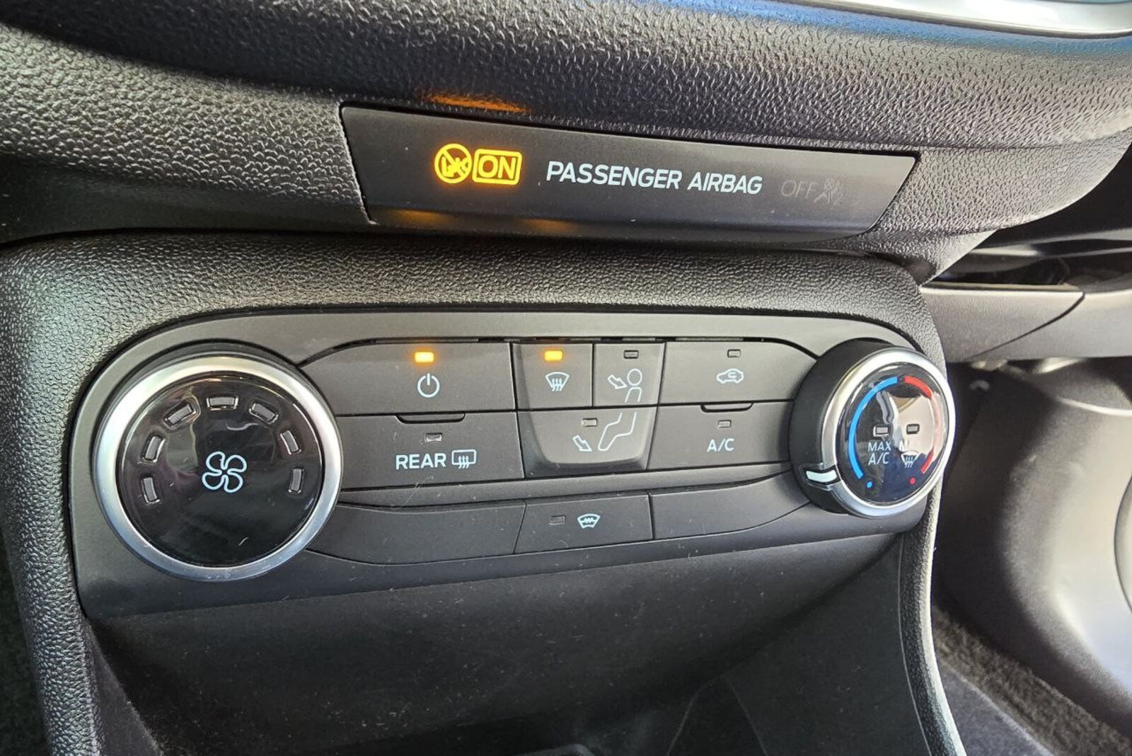 2018 Ford Fiesta ST-Line 1.0 Petrol - Image 15