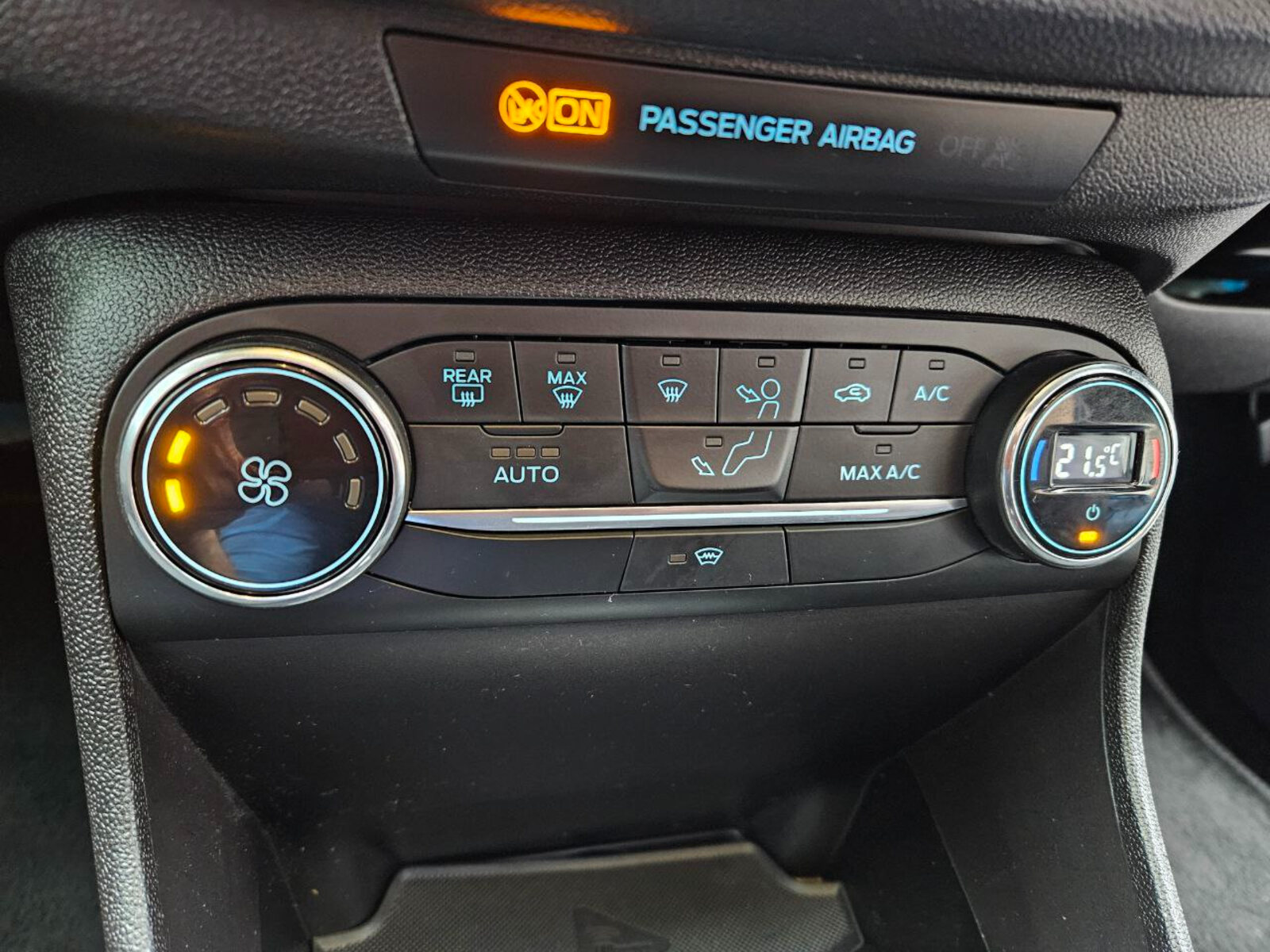 2019 Ford Fiesta Titanium 1.0 Petrol - Image 14