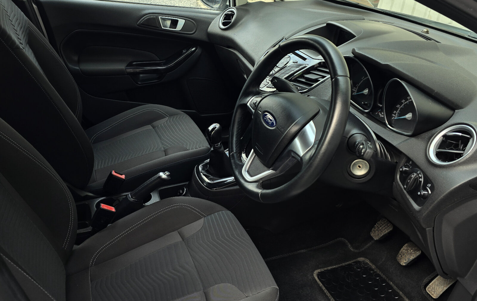2017 Ford Fiesta 1.0 Petrol - Image 9