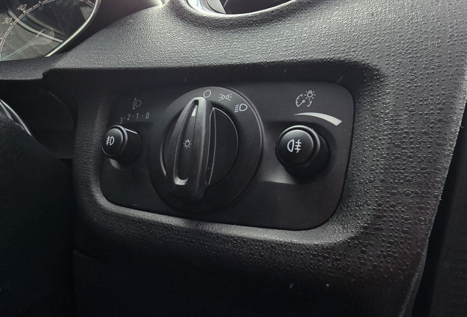 2017 Ford Fiesta 1.0 Petrol - Image 14