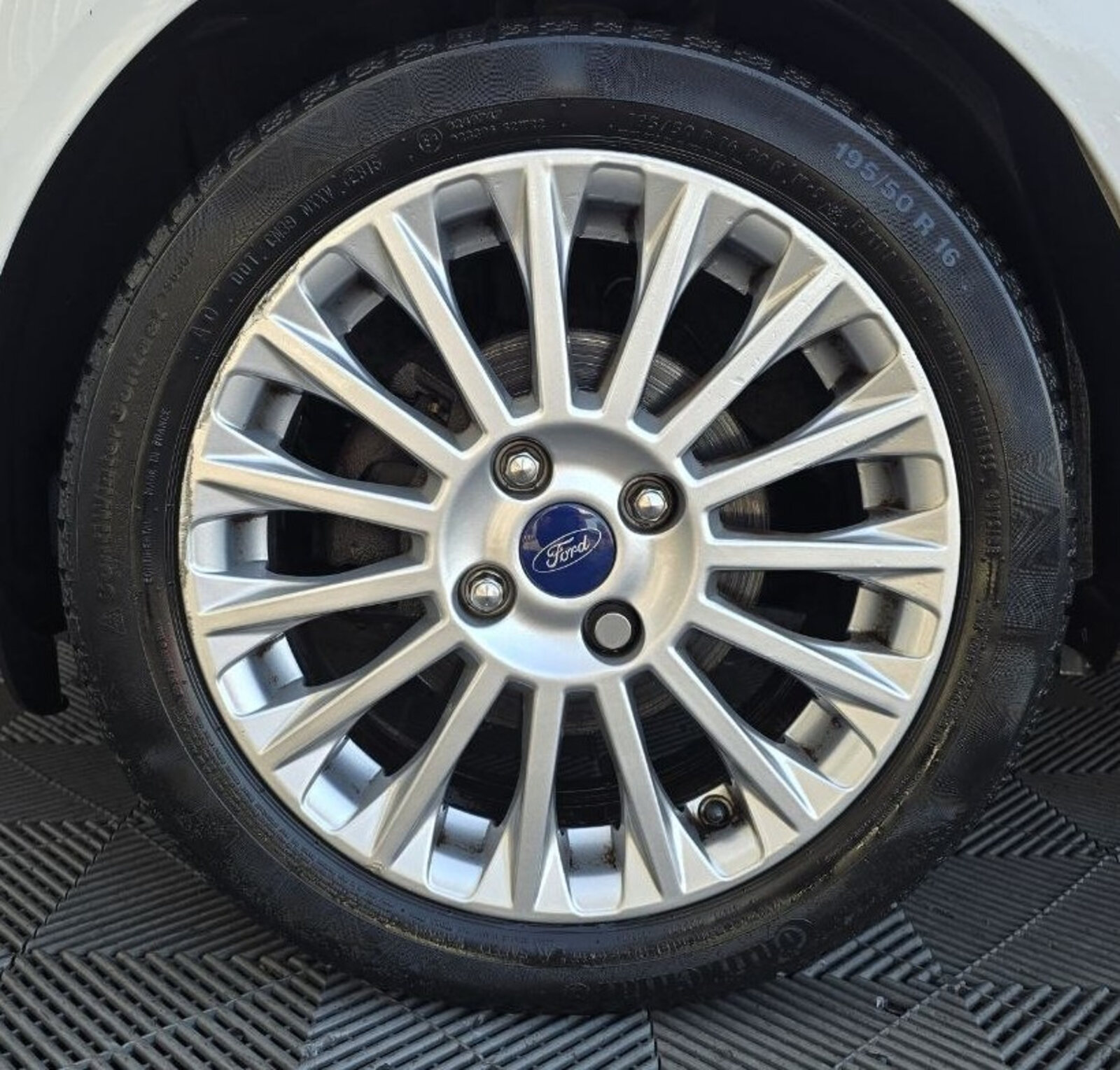 2014 Ford Fiesta Titanium 1.0 Petrol - Image 9