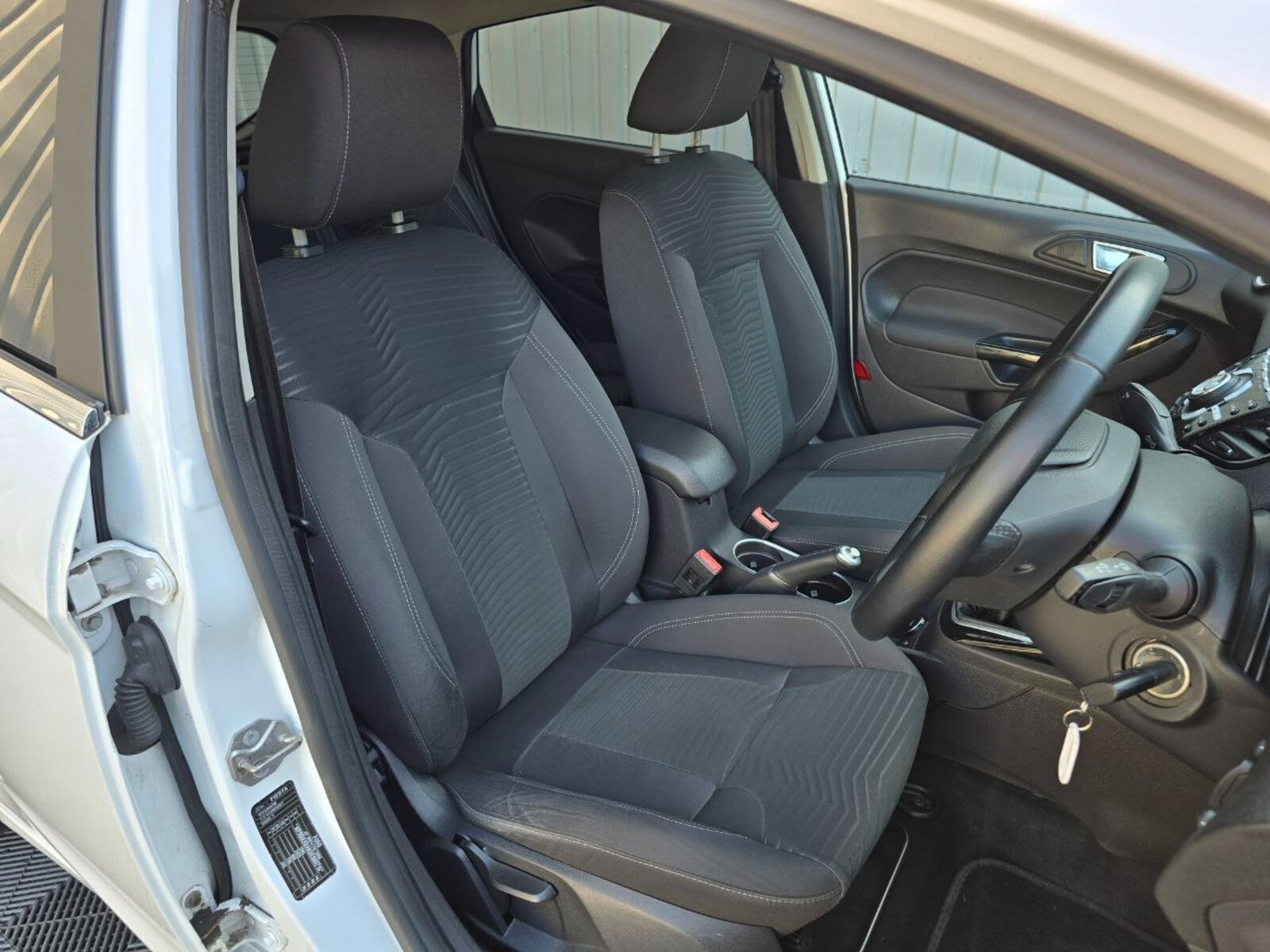 2014 Ford Fiesta Titanium 1.0 Petrol - Image 11