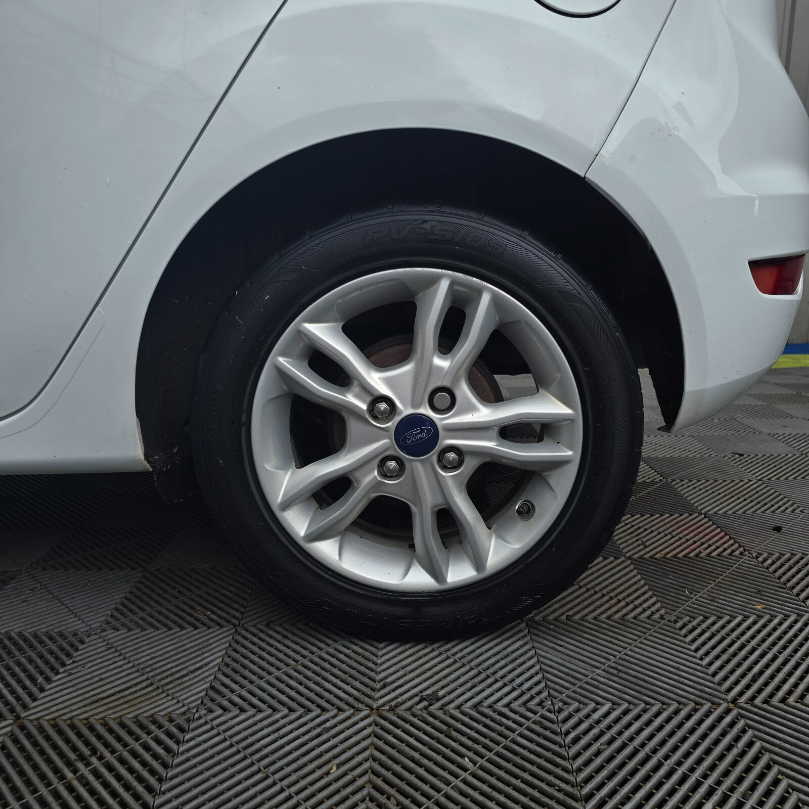 2016 Ford Fiesta 1.0 Petrol - Image 9