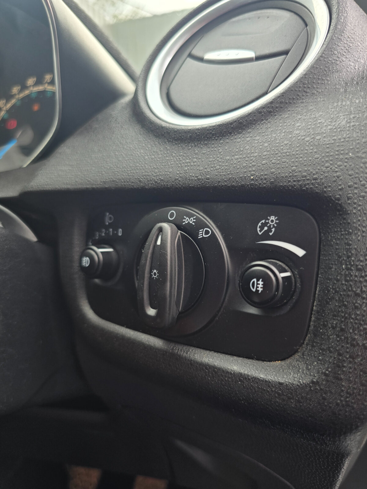 2016 Ford Fiesta 1.0 Petrol - Image 17