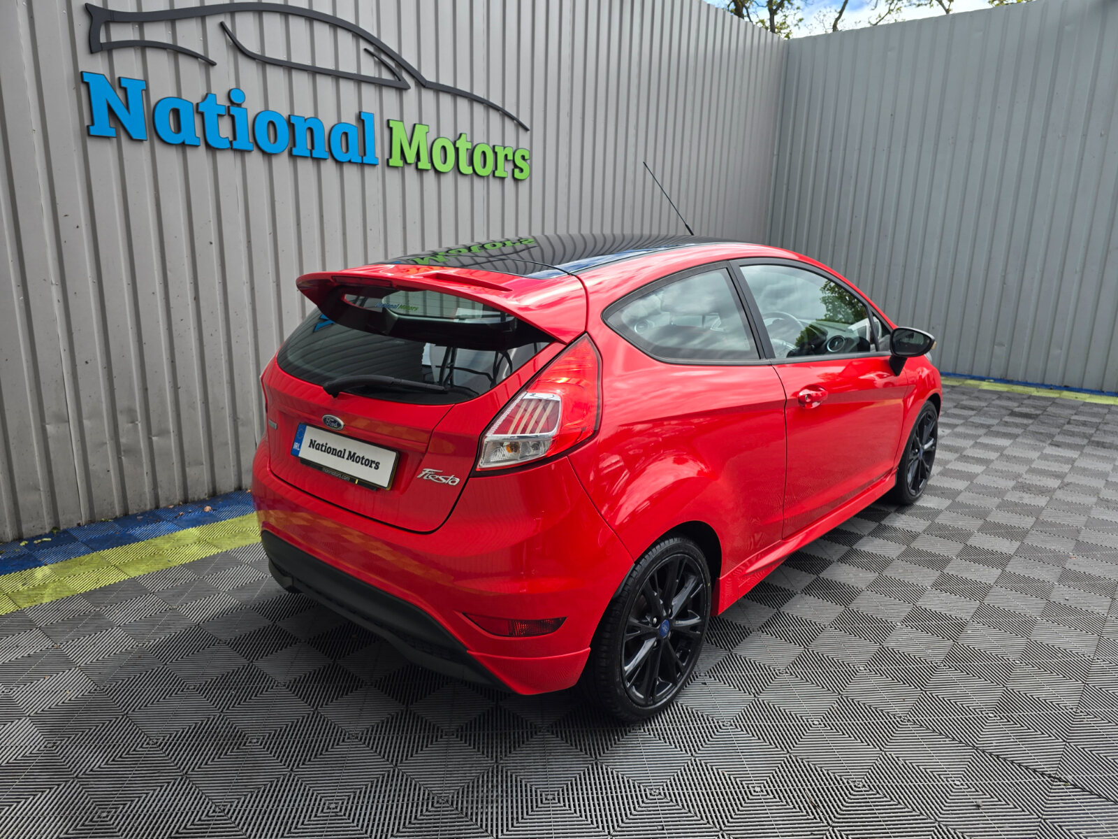 2015 Ford Fiesta Zetec S 1.0 Petrol - Image 3
