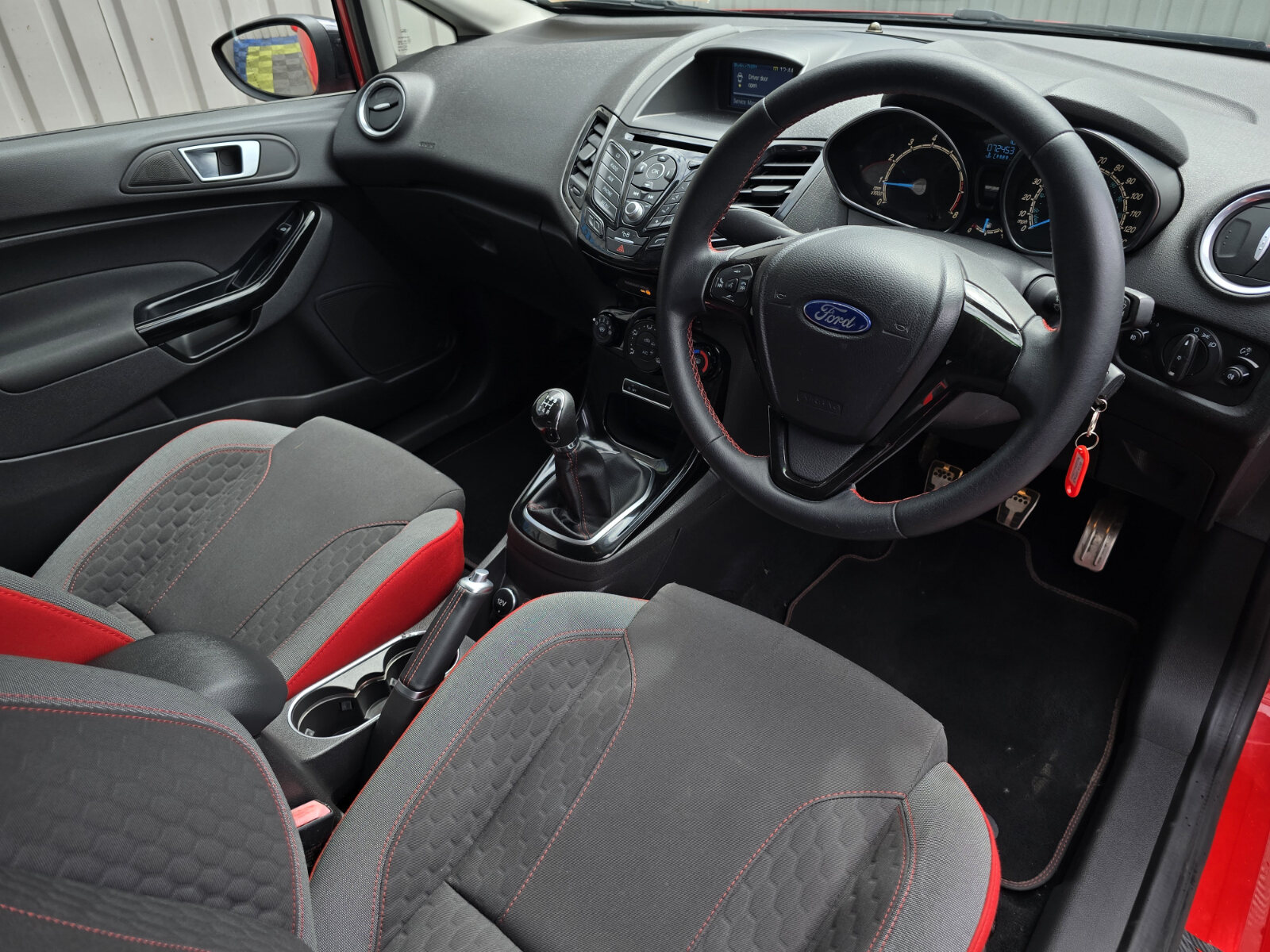 2015 Ford Fiesta Zetec S 1.0 Petrol - Image 11