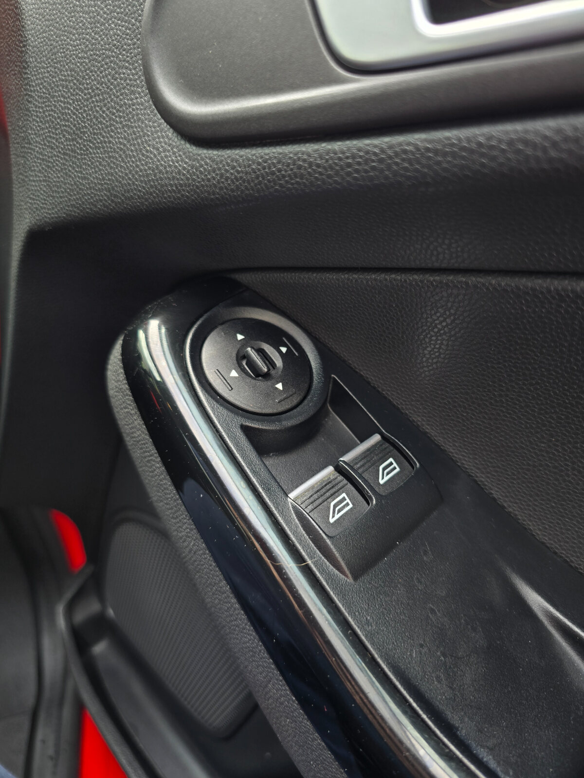 2015 Ford Fiesta Zetec S 1.0 Petrol - Image 20
