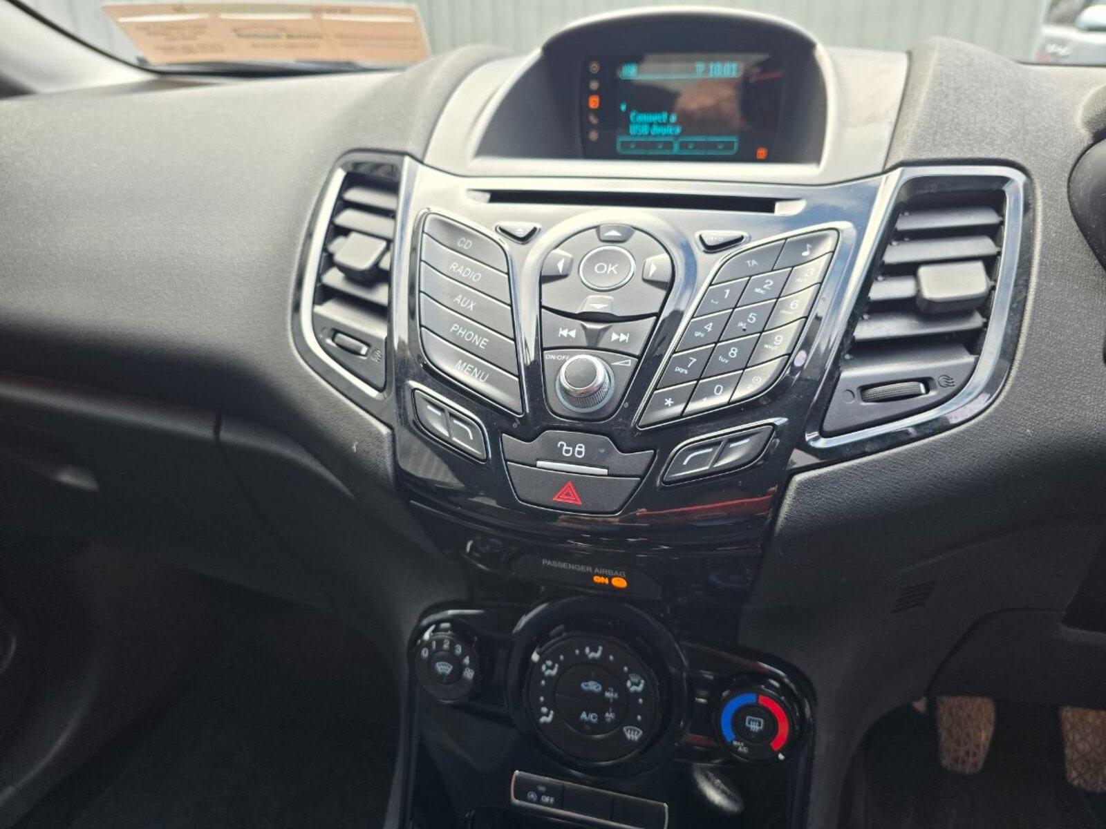 2015 Ford Fiesta 1.0 Petrol - Image 14