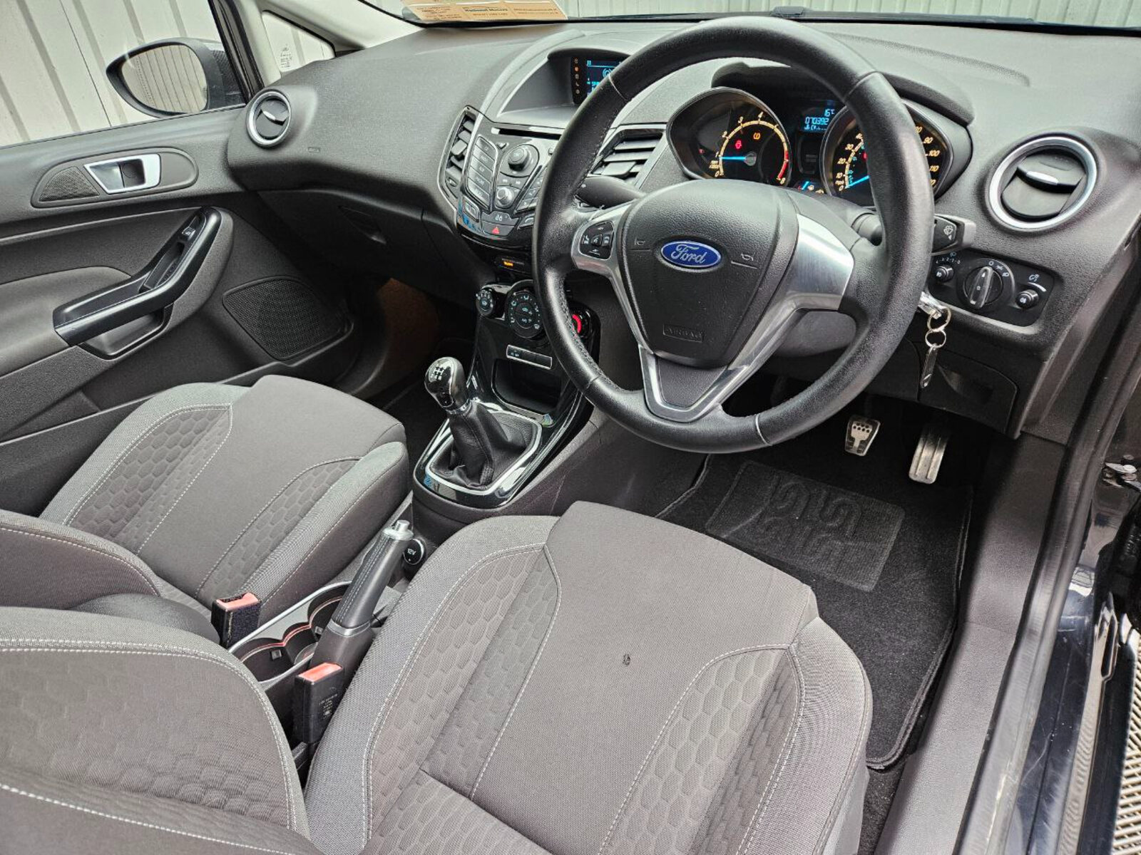 2014 Ford Fiesta 1.0 Petrol - Image 11