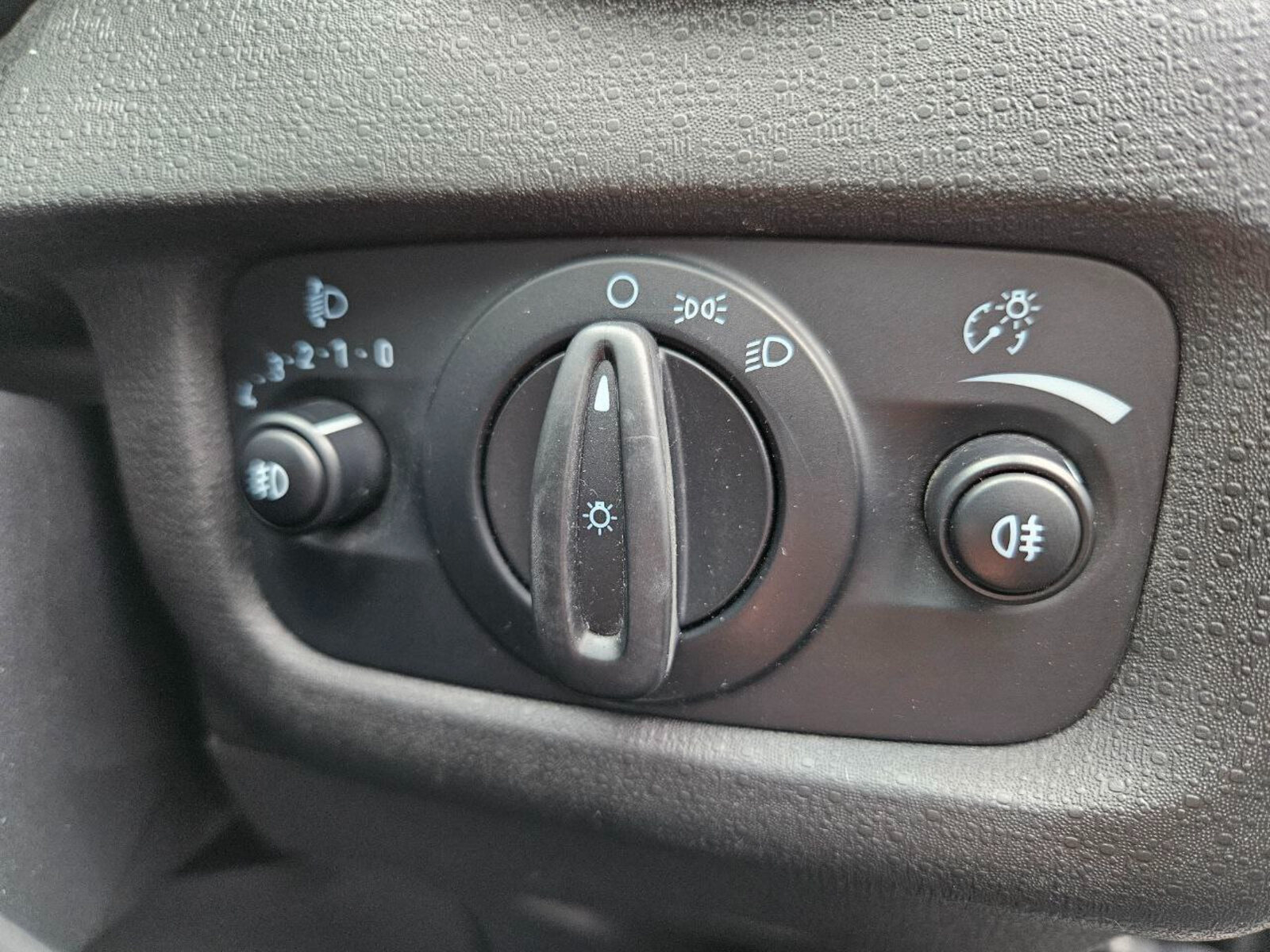 2014 Ford Fiesta 1.0 Petrol - Image 19