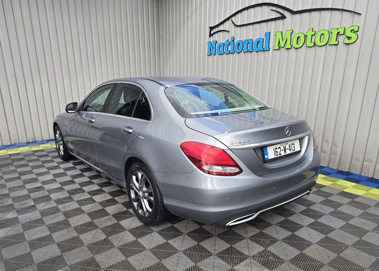 2016 Mercedes-Benz C-Class C 180 D - Image 5