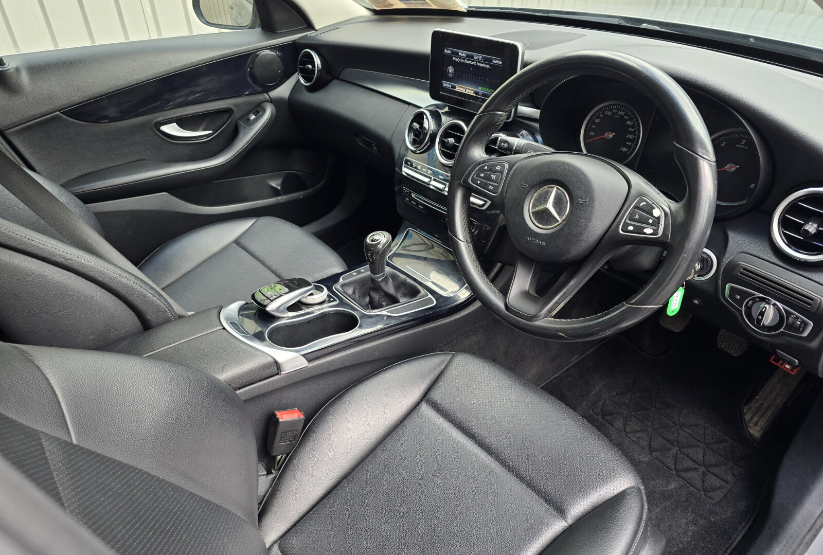 2016 Mercedes-Benz C-Class C 180 D - Image 11