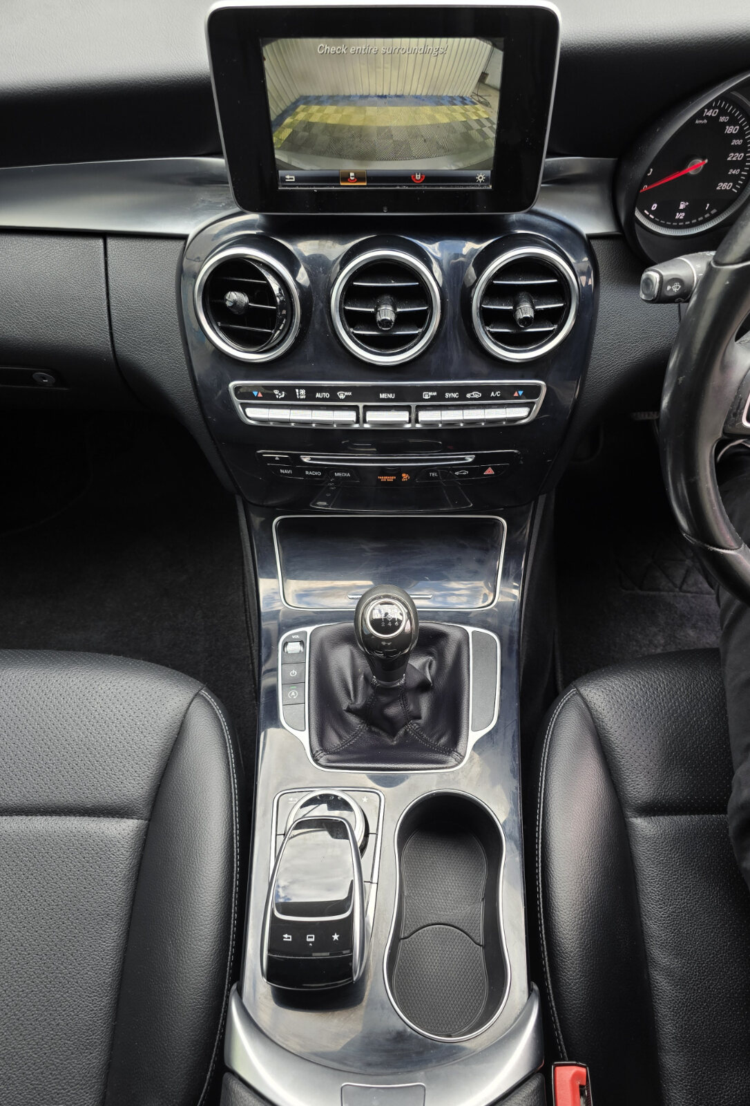 2016 Mercedes-Benz C-Class C 180 D - Image 13