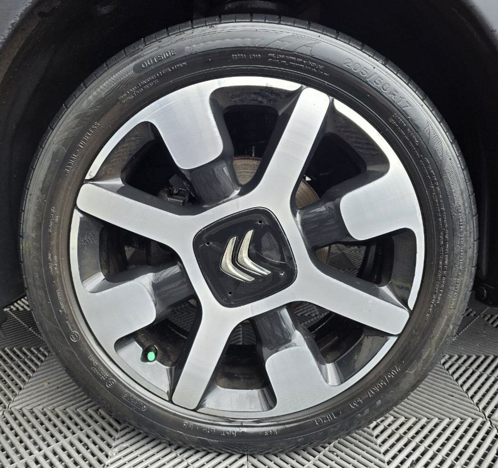 2019 Citroen C4 1.2 Petrol Puretech Touch - Image 9