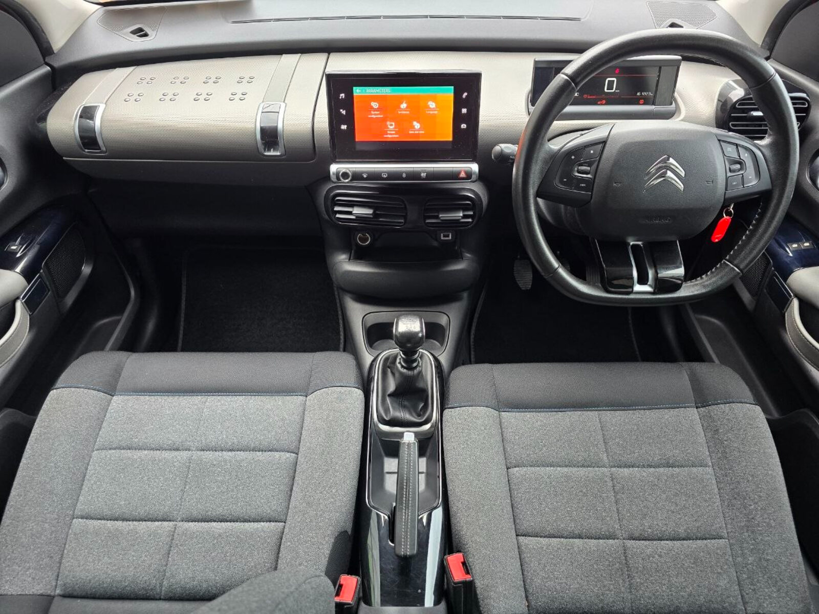 2019 Citroen C4 1.2 Petrol Puretech Touch - Image 11