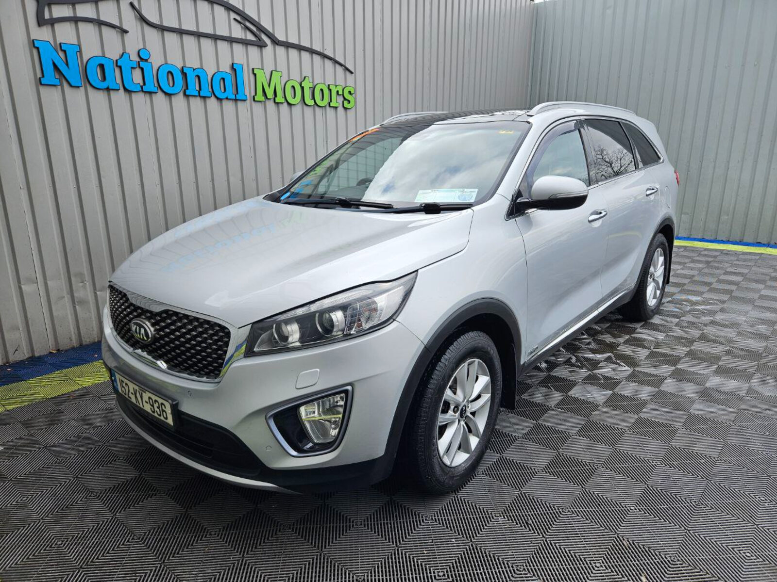 2015 Kia Sorento 2.2D Platinum AWD (7 seats) - Image 7