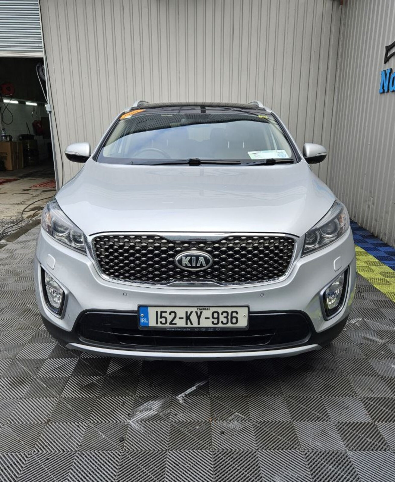 2015 Kia Sorento 2.2D Platinum AWD (7 seats) - Image 8